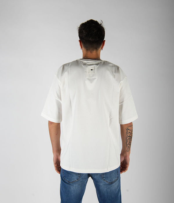 t-shirt OVER bianco