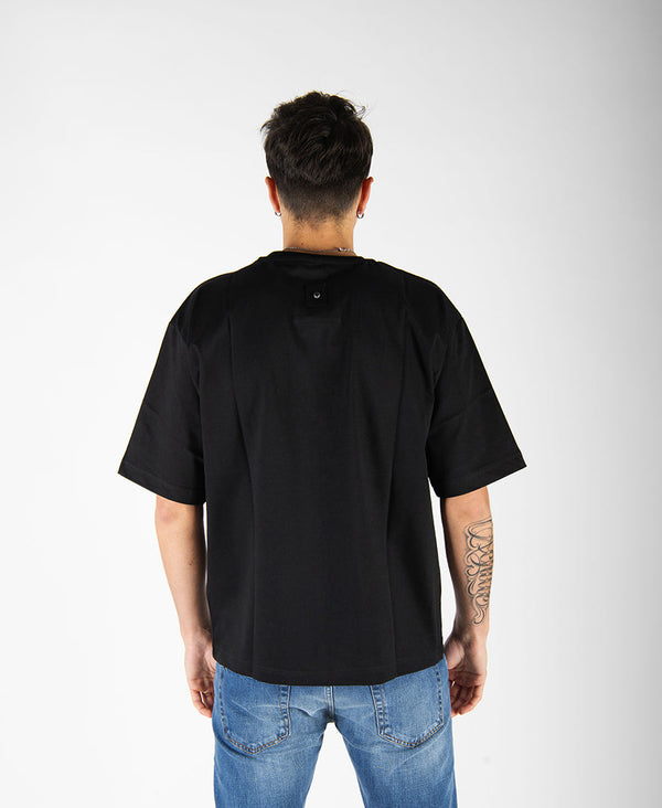 t-shirt OVER nero