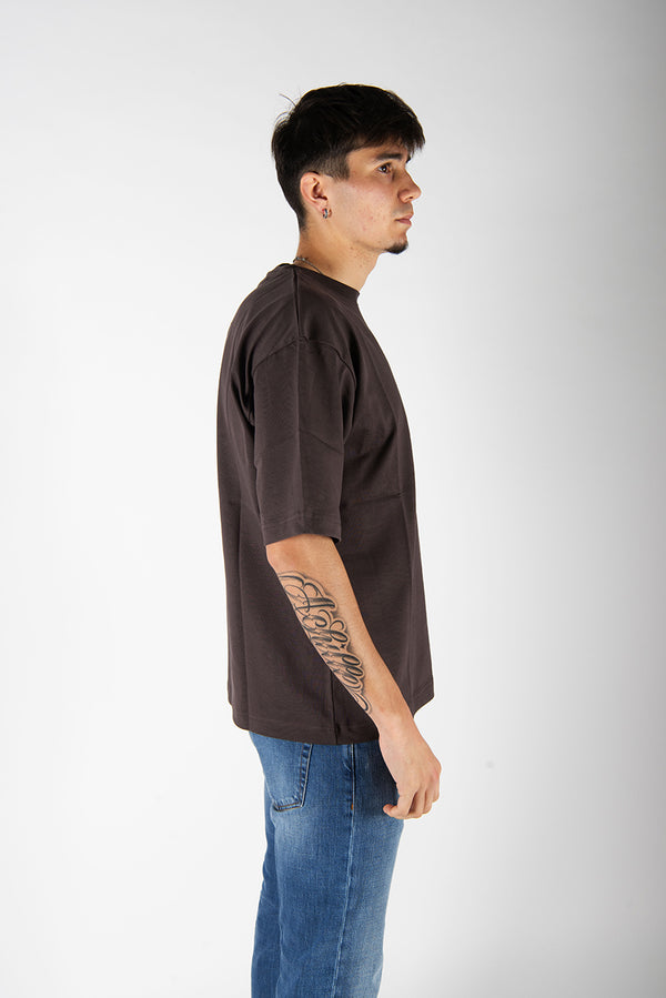 t-shirt OVER marrone