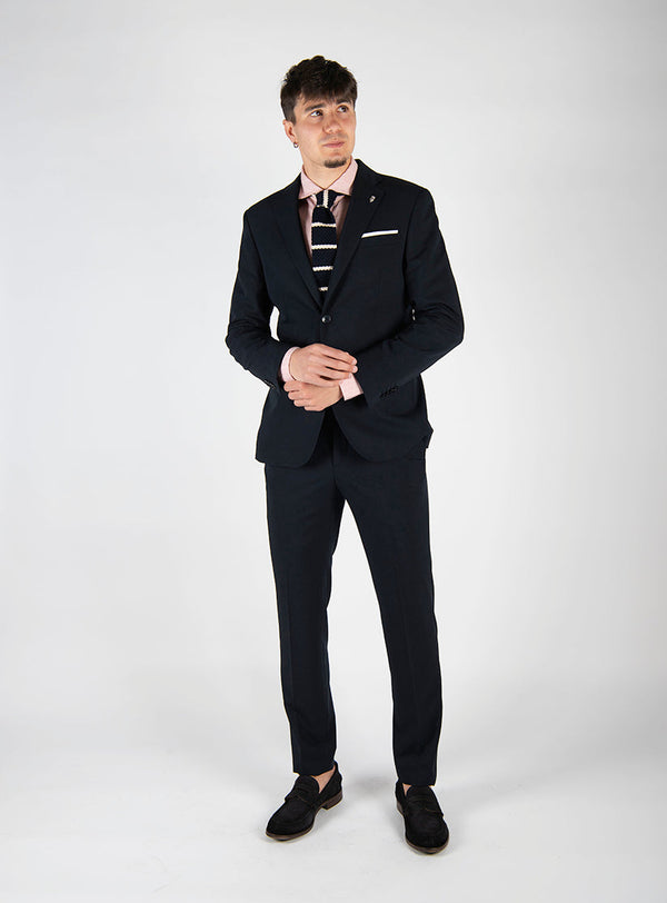 OUTFIT 25