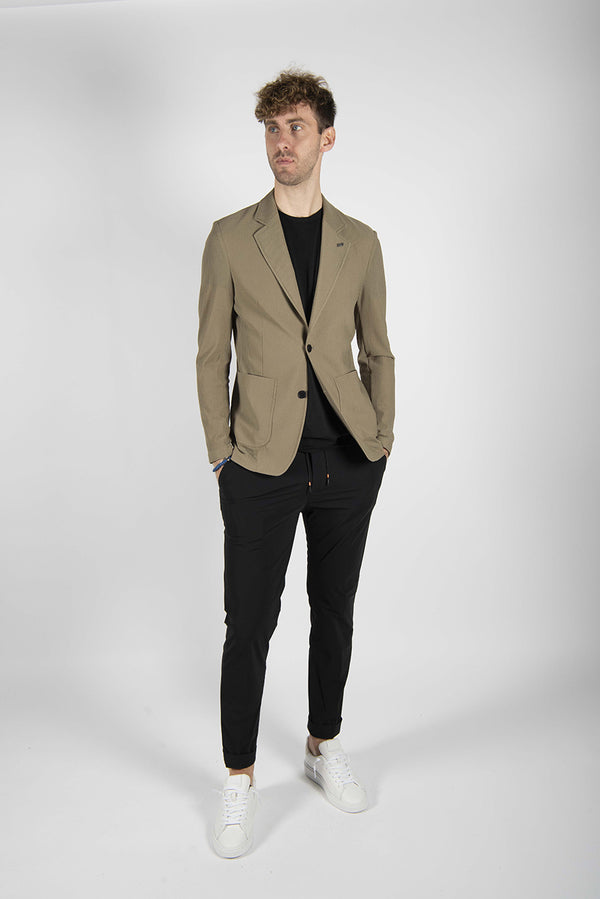 OUTFIT 4