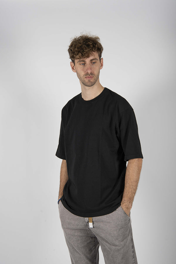 t-shirt OVER nero
