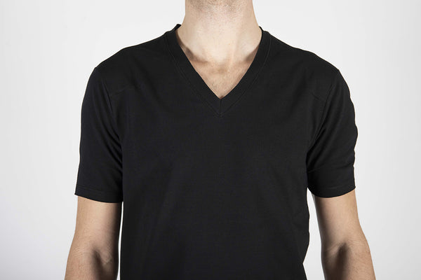 t-shirt TAGLIO V nero